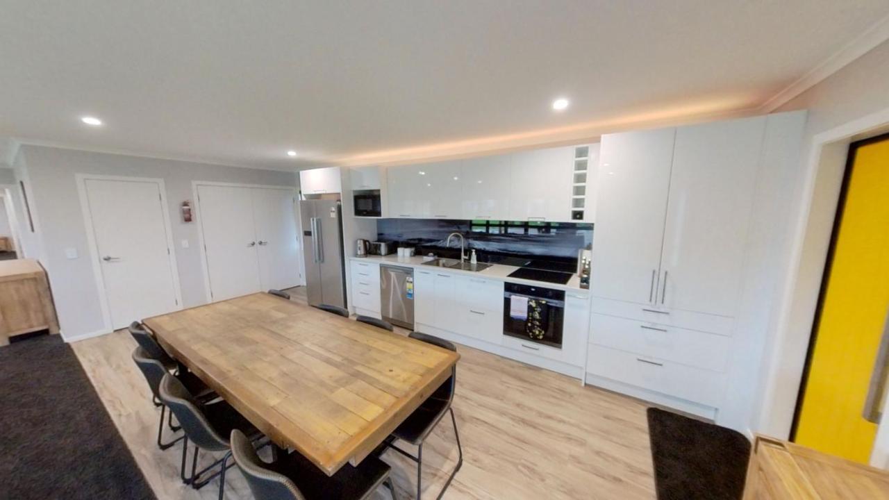 5 Bedroom, Solar On Snowmass Ohakune, Yellow Door المظهر الخارجي الصورة